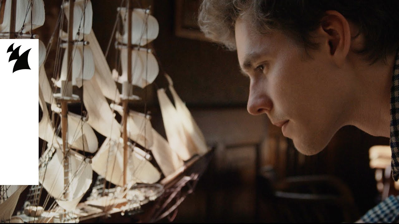 Lost Frequencies feat. Janieck Devy – Reality (Official Music Video)