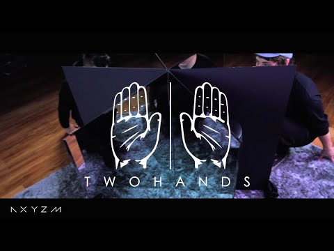 AXYZM | TWOHANDS